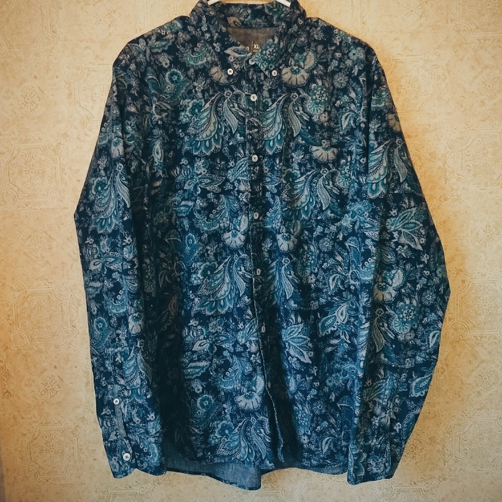 Gap paisley button down shirt